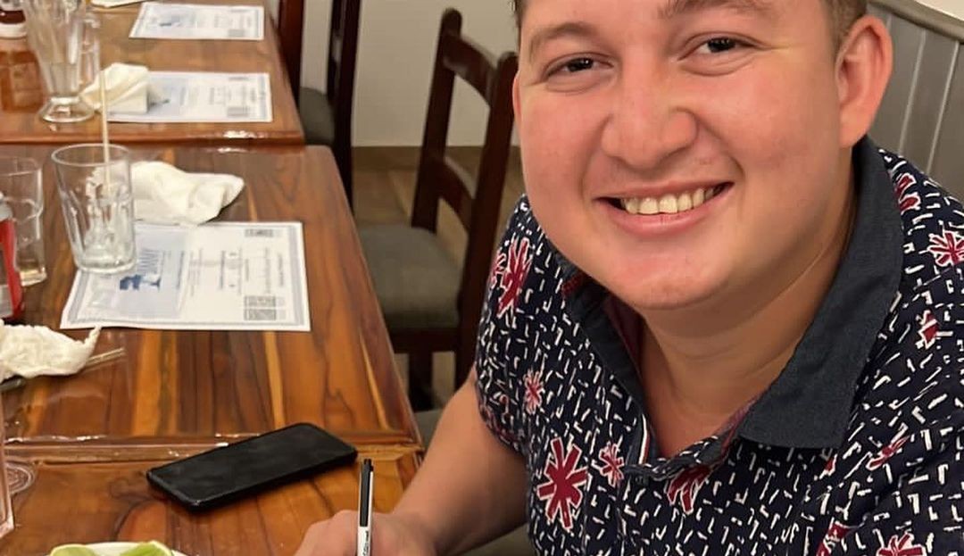 ¡'A ver cuánto dura'! Nuevo vocalista de Ulpiano Vergara firmó contrato